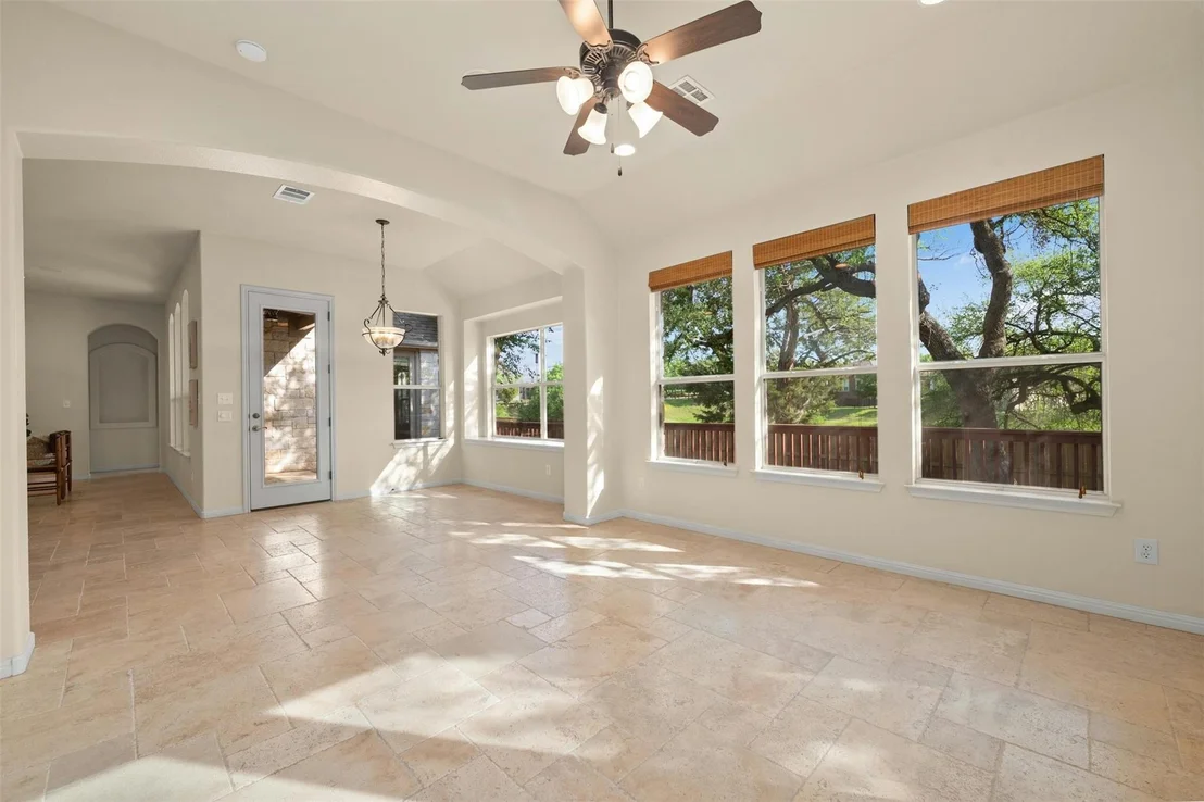 Photo of 240 Bolton DR