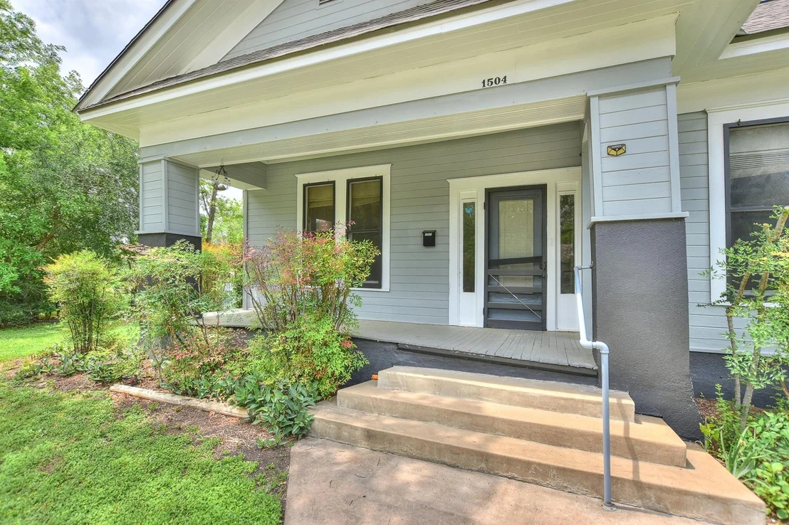 Photo of 1504 Maple ST