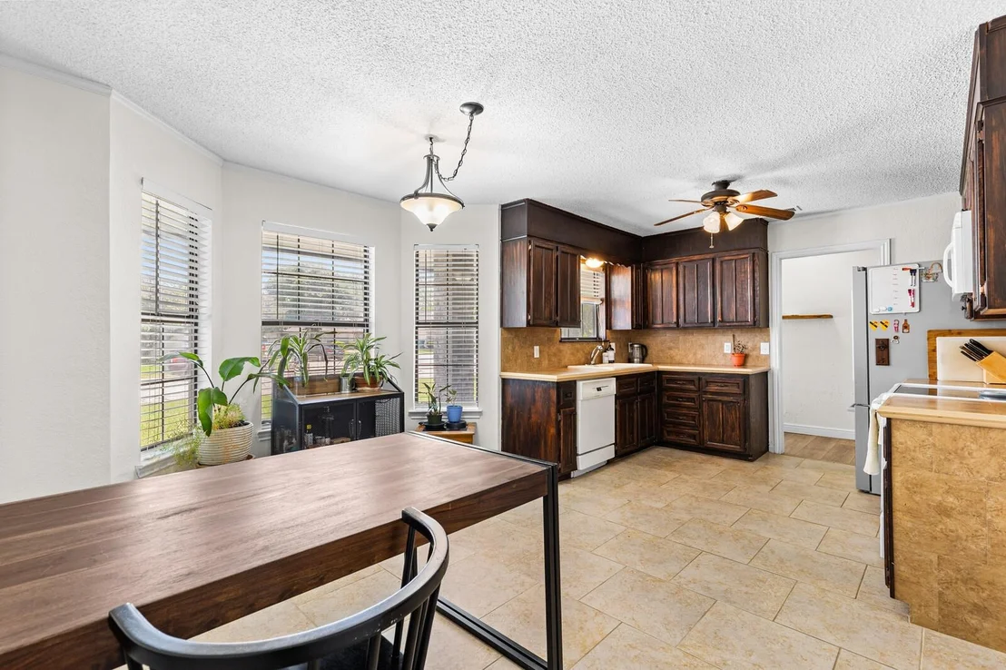 Photo of 1706 Lynx CIR