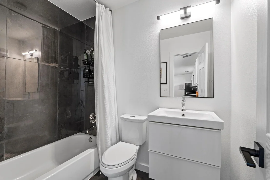 Photo of 150 Huntclub DR