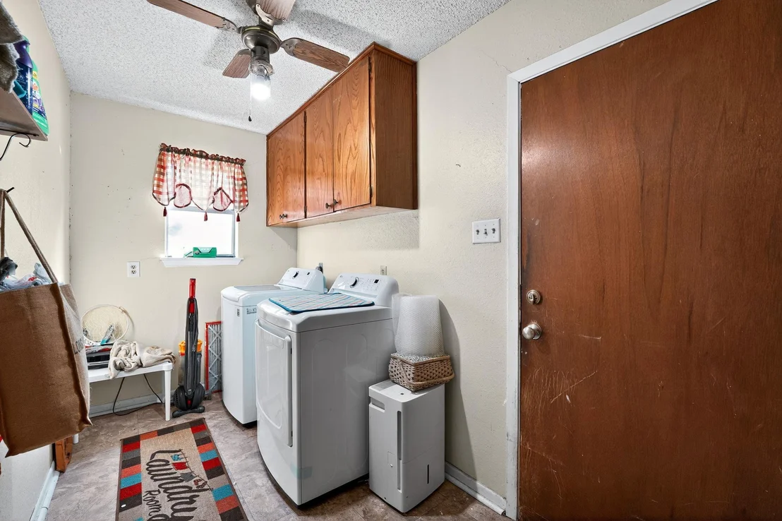 Photo of 324 McClendon DR