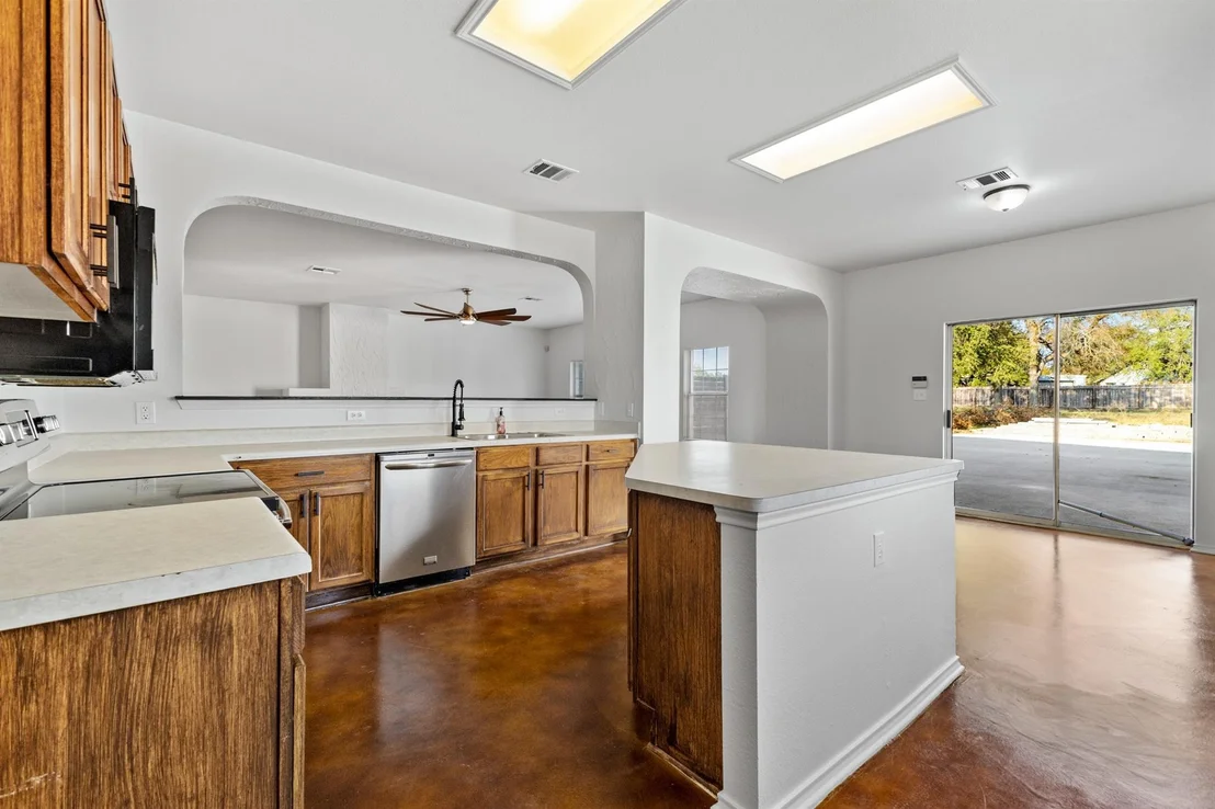Photo of 600 Bella Vista Circle CIR
