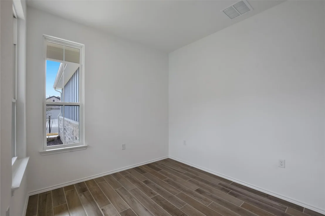 Photo of 103 Cross Bar ST