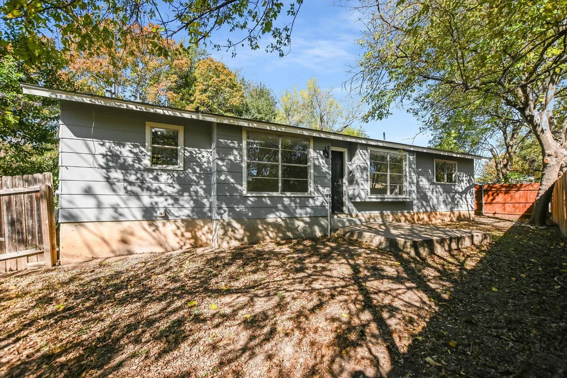 Photo of 7003 Castlekeep Way
