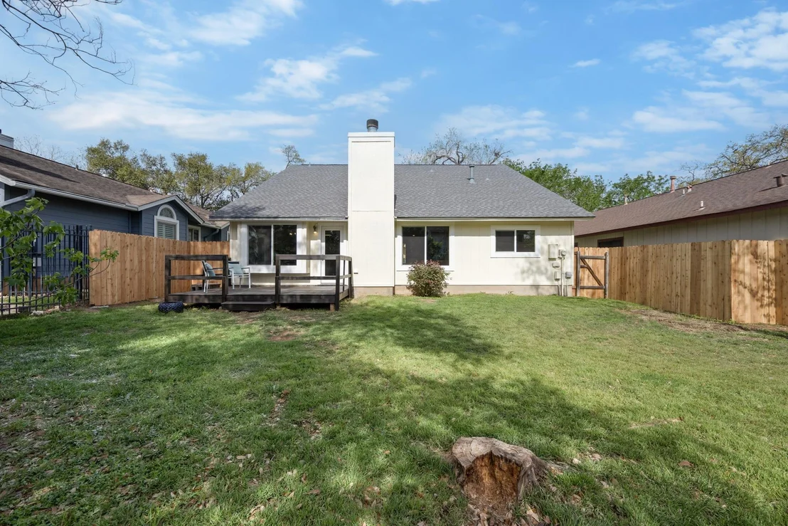 Photo of 8601 Verona TRL