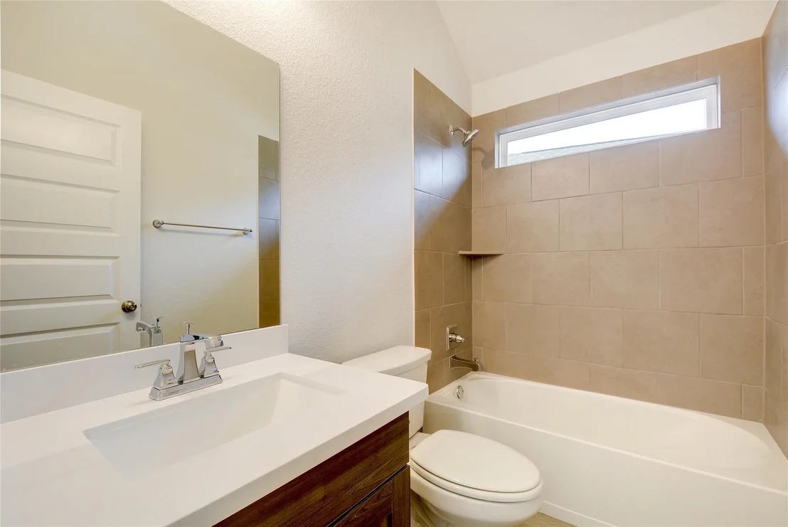 Photo of 134 Edgewater TRL