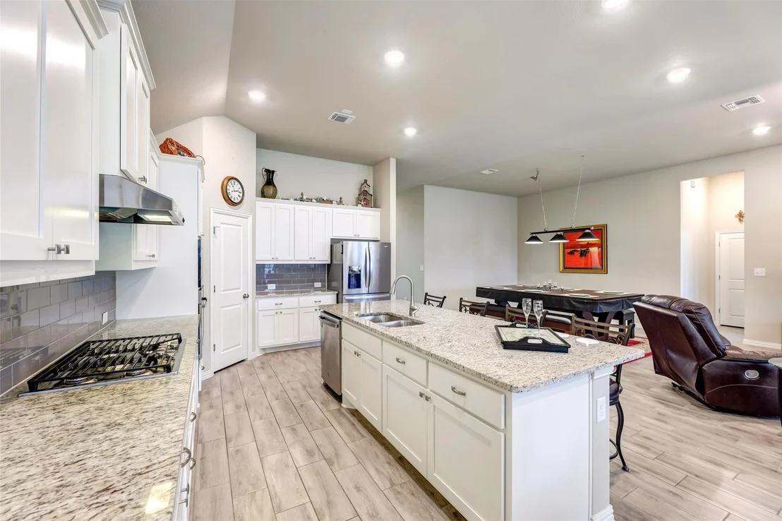 Photo of 285 Coyote Creek WAY