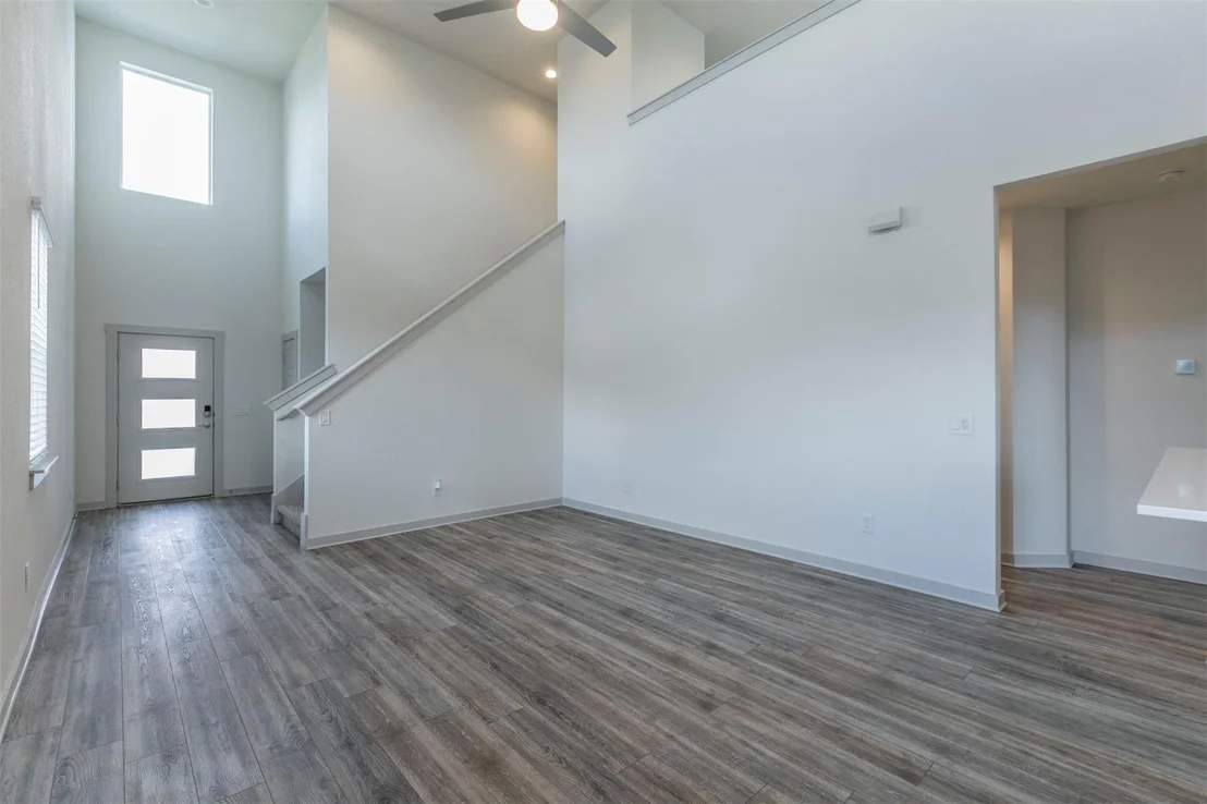 Photo of 121 Parryi CV