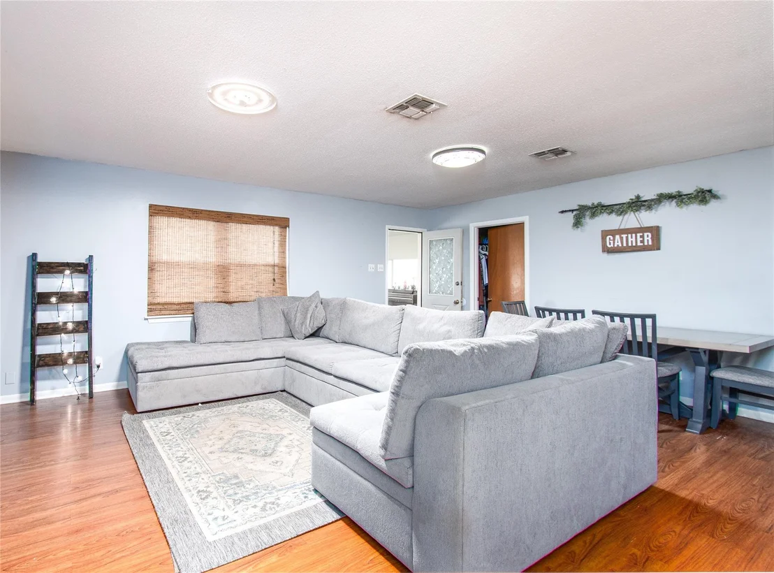 Photo of 531 Santa Rosa RD