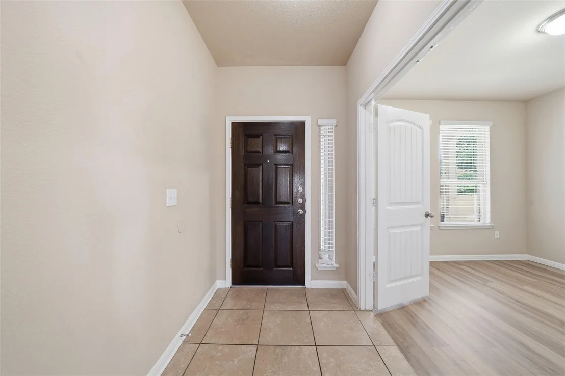 Photo of 613 Longhorn Cavern RD