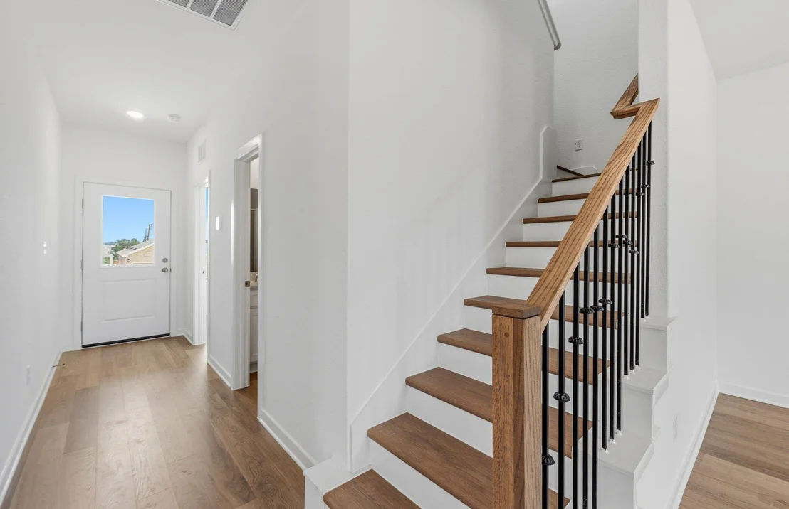 Photo of 111 Blackfoot Daisy PATH