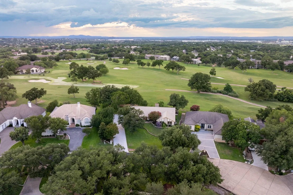 Photo of 2820 Aurora