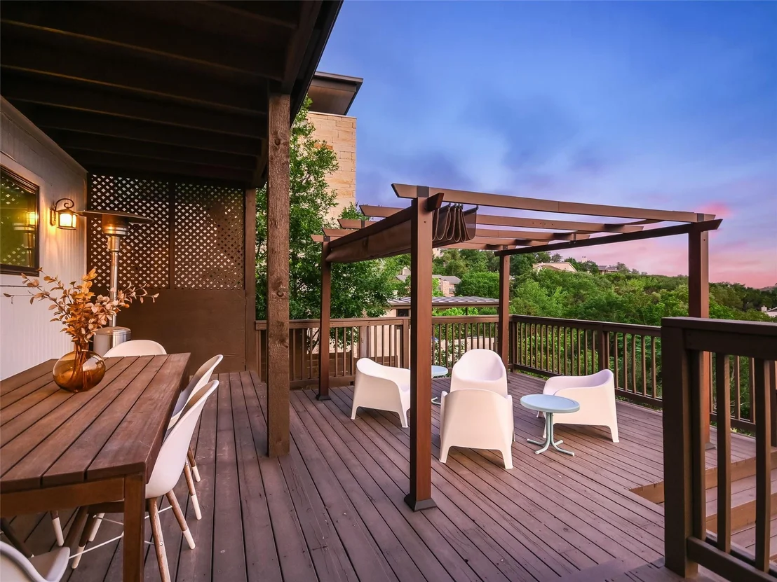 Photo of 1304 Canoe Brook DR