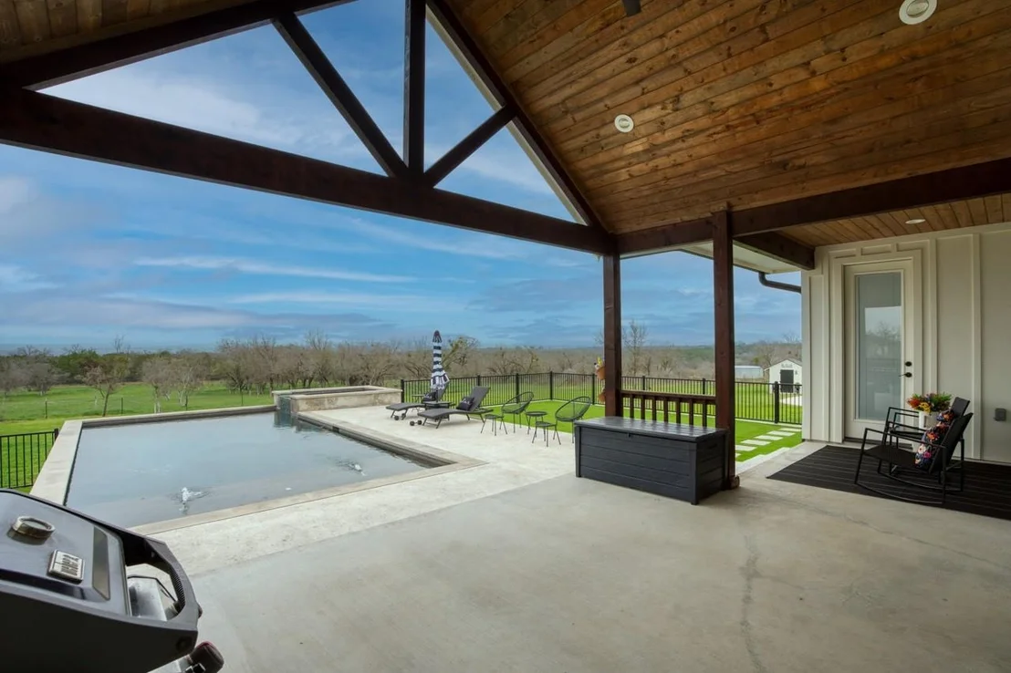 Photo of 104 Schoolhouse LN