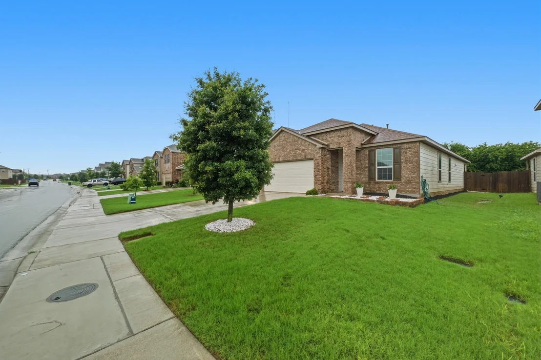 Photo of 2124 Cliffbrake WAY