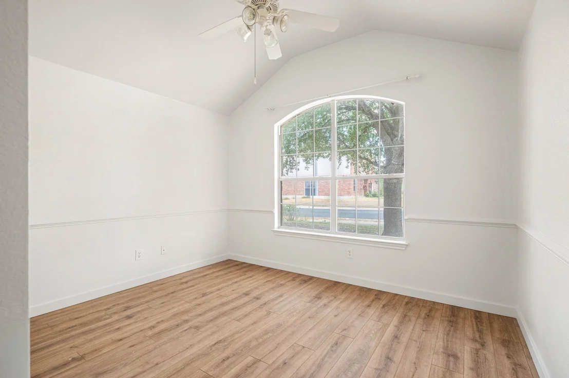 Photo of 717 Windsor Castle DR