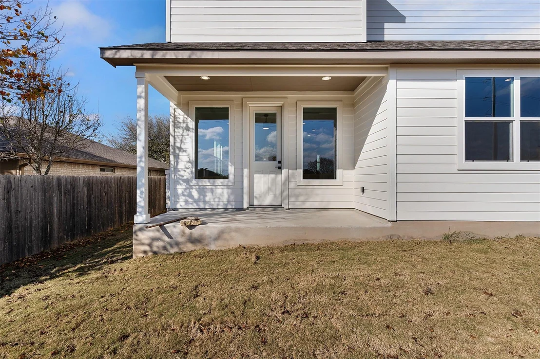 Photo of 105 Carmen CV
