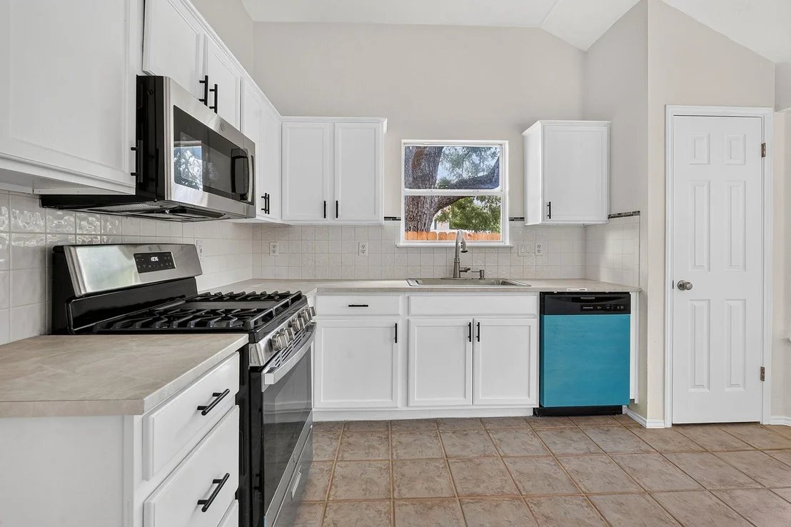 Photo of 6901 Bancroft Woods DR