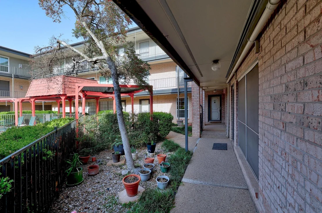 Photo of Unit 23 at 2425 Ashdale DR