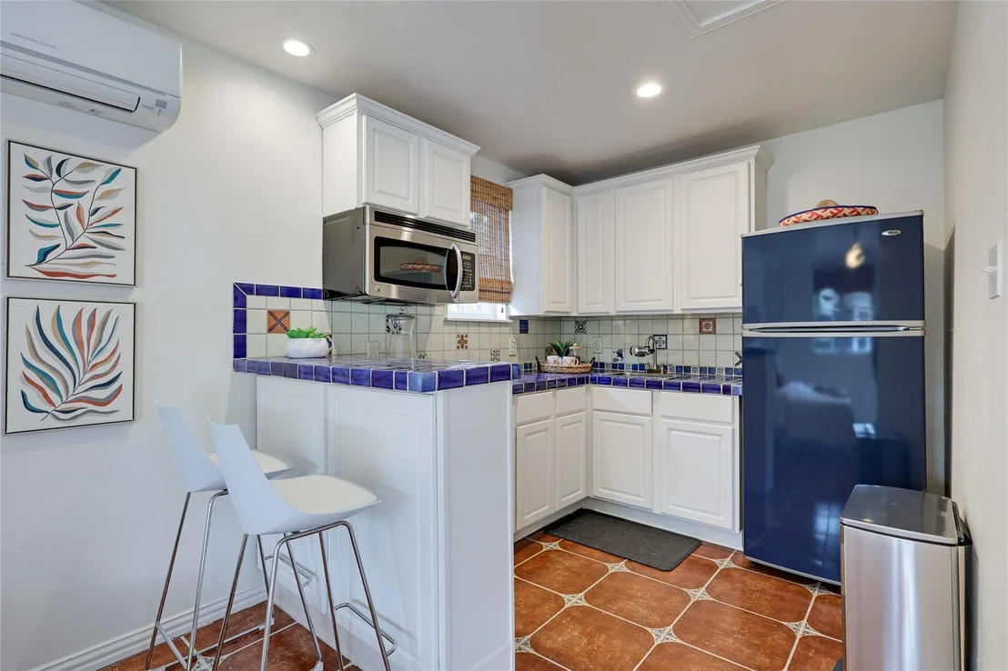 Photo of 2908 Perry LN