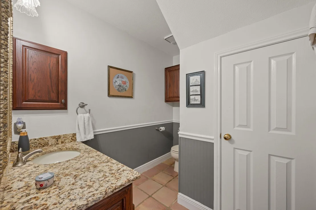 Photo of 622 Thousand Oaks LOOP