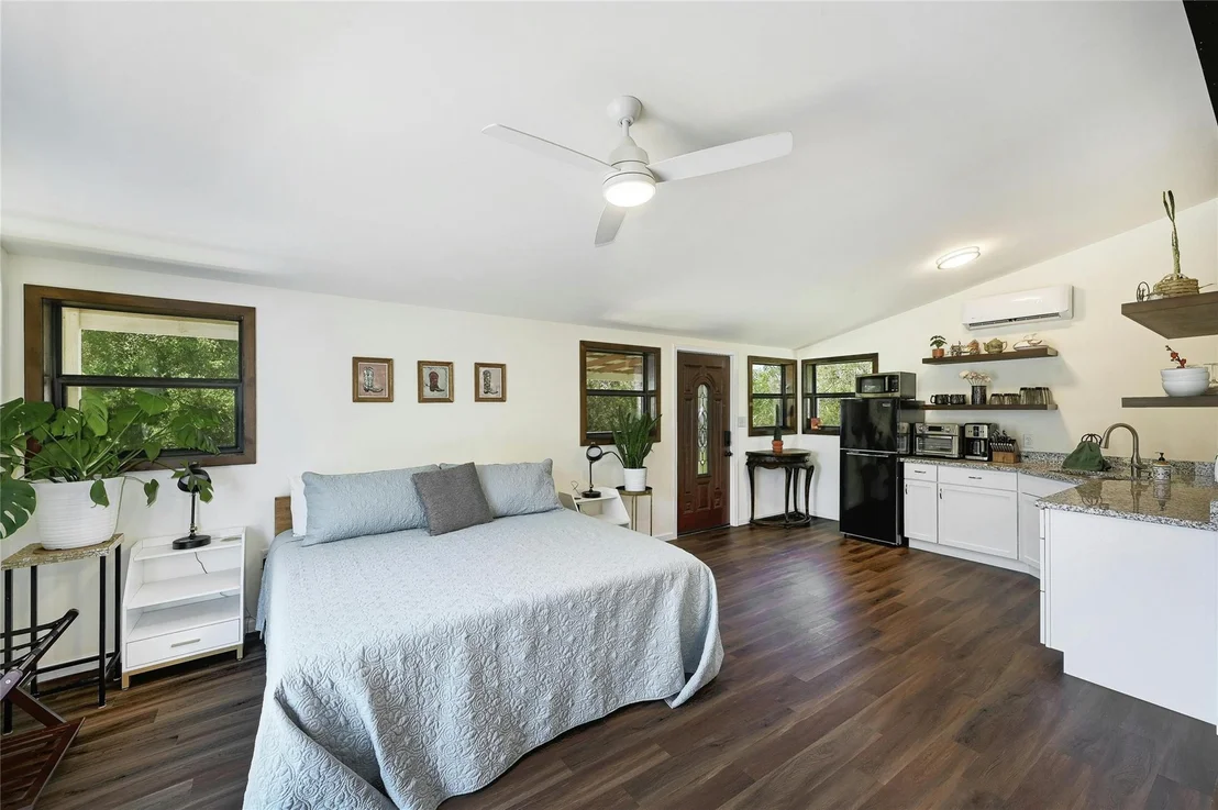 Photo of 1255 Rolling Oaks DR