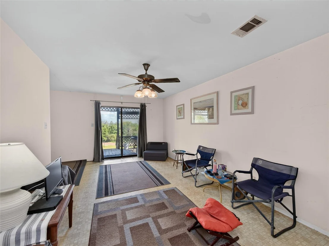 Photo of 499 Hidden Oaks DR