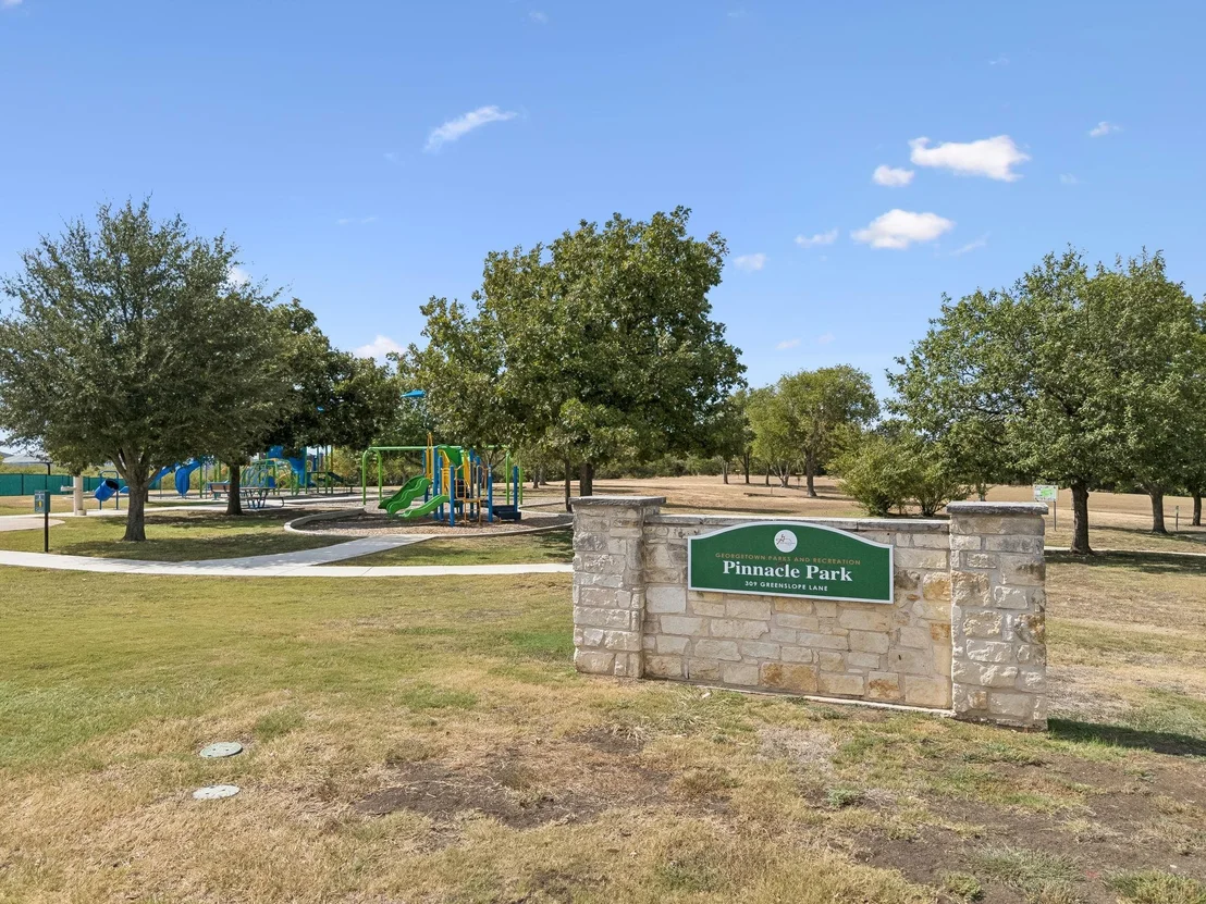 Photo of 505 Pinnacle DR