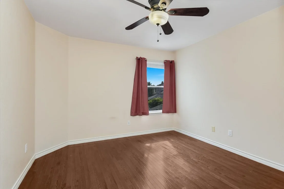 Photo of 8408 Alvin High LN