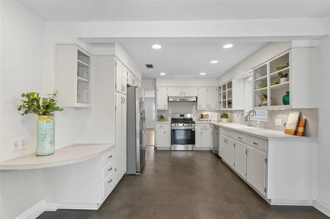 Photo of 3003 Burleson RD