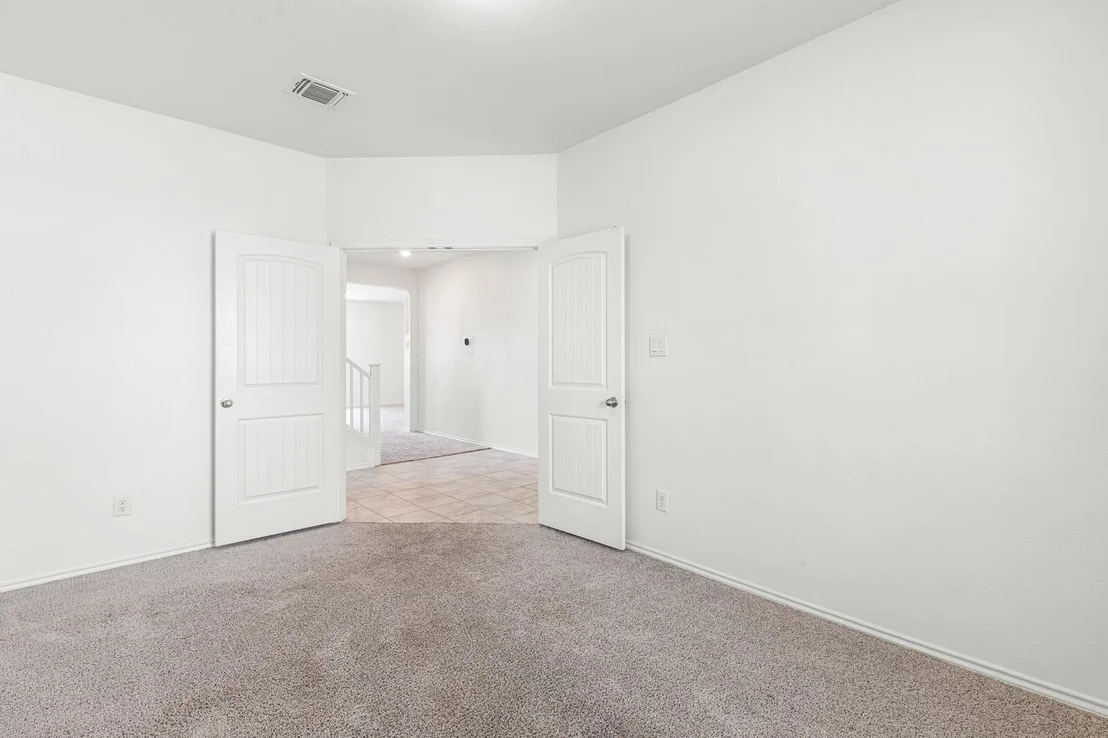 Photo of 1232 Adam LN