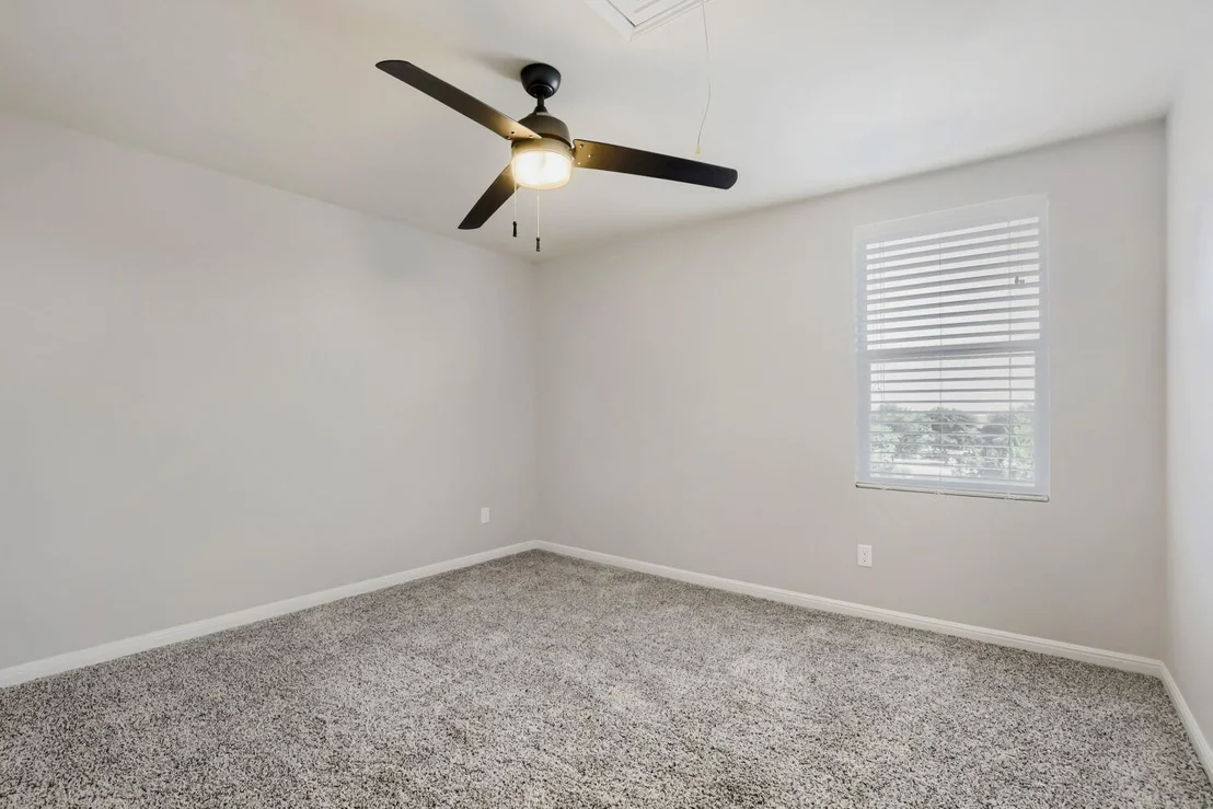 Photo of 5136 Hellman