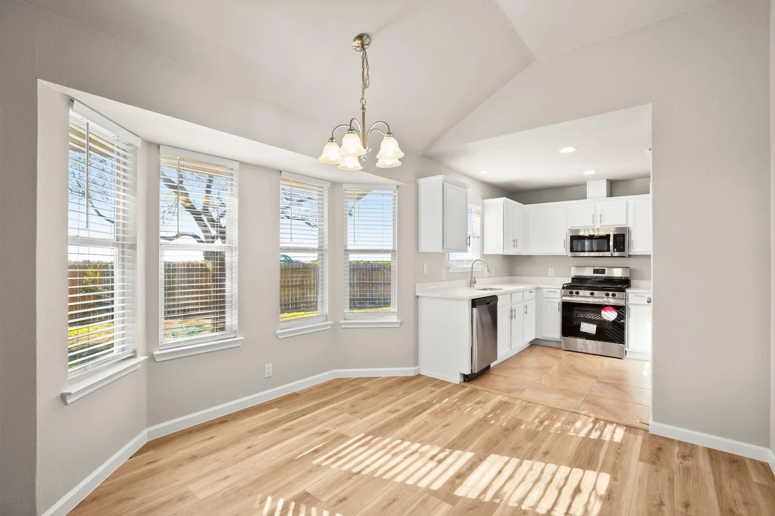 Photo of 106 Mockingbird CV