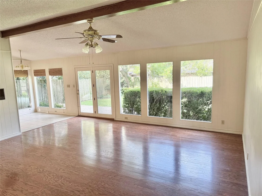 Photo of 11906 Brookwood CIR