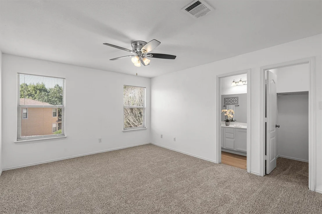 Photo of 2013 Perkins PL