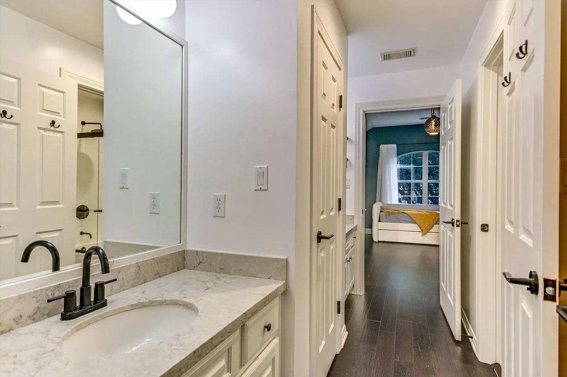 Photo of 43 LOST MEADOW TRL