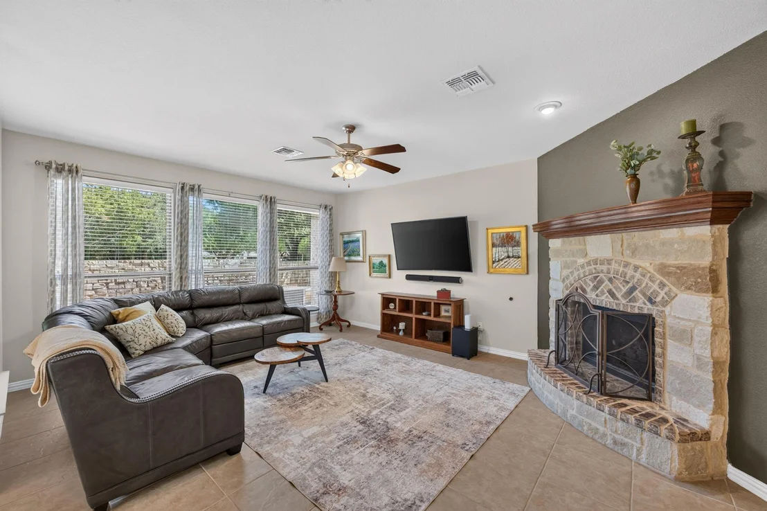 Photo of 3813 Campfire DR