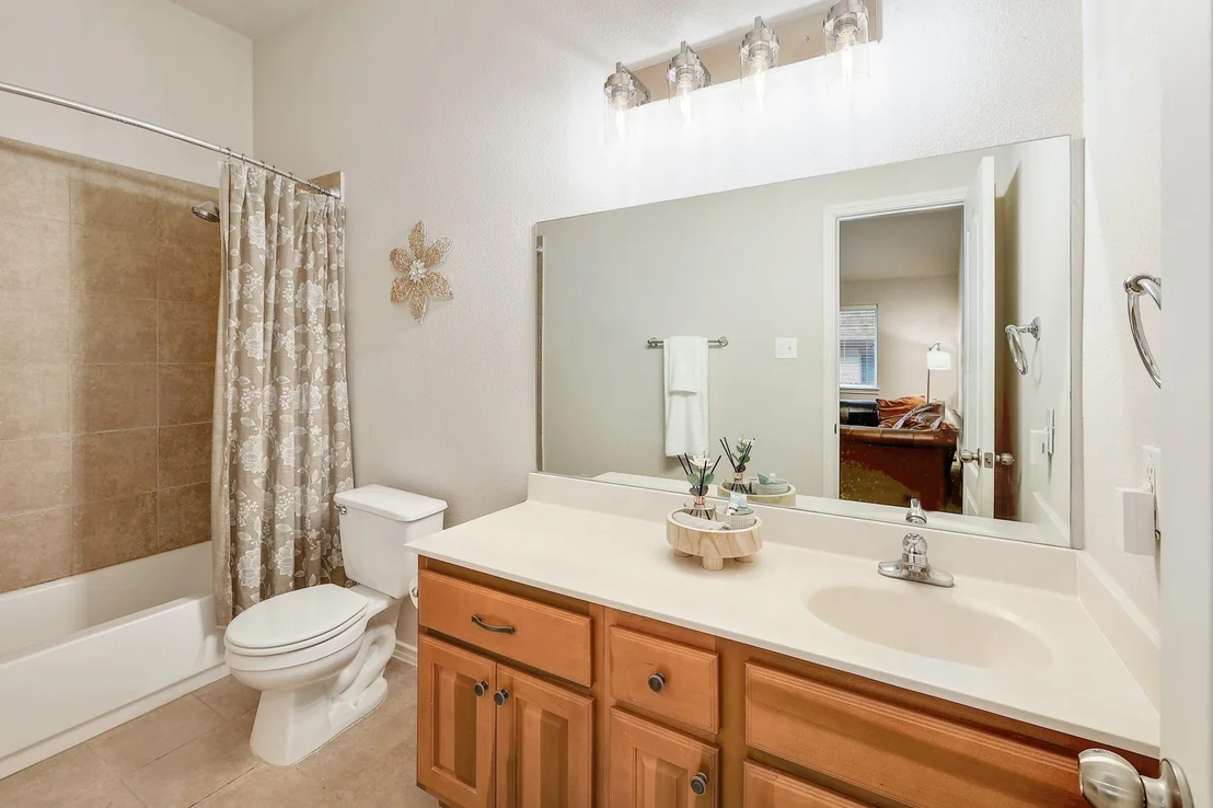 Photo of 3802 Azur LN