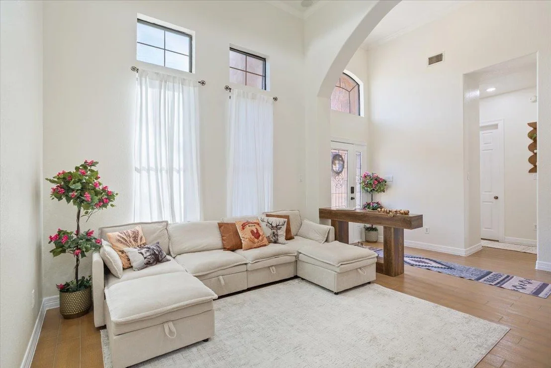 Photo of 3426 Summit CIR
