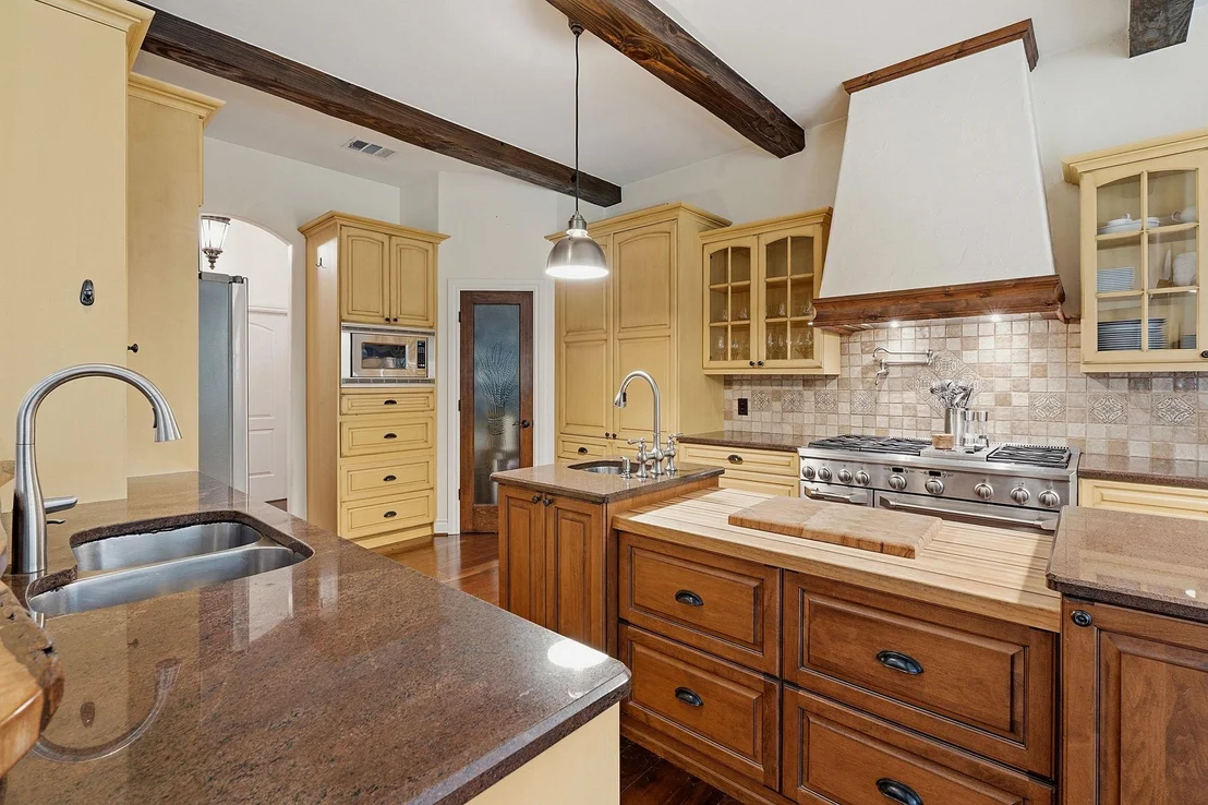 Photo of 8121 Bluff TRL
