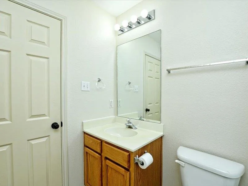 Photo of Unit 9 at 4400 Switch Willo