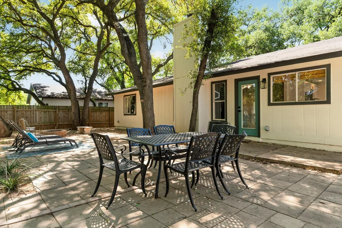 Photo of 7507 Bender DR
