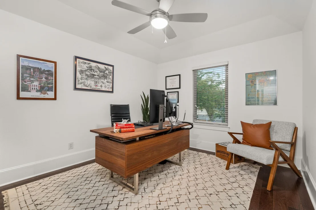 Photo of 2903 Village DR
