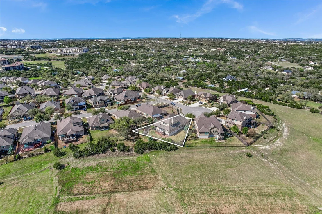 Photo of 696 Ledgestone DR