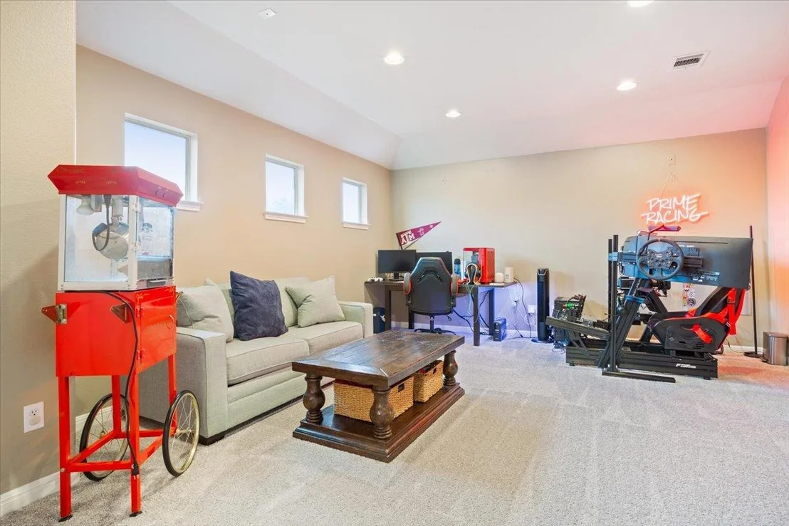 Photo of 20609 Meridian BLVD