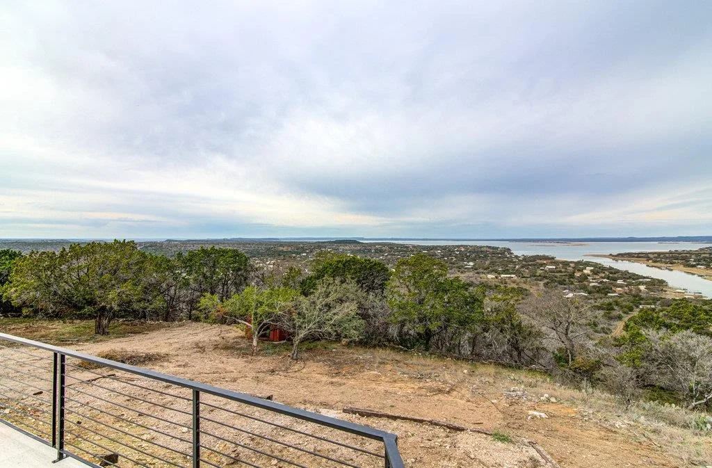 Photo of 215 Coyote LN