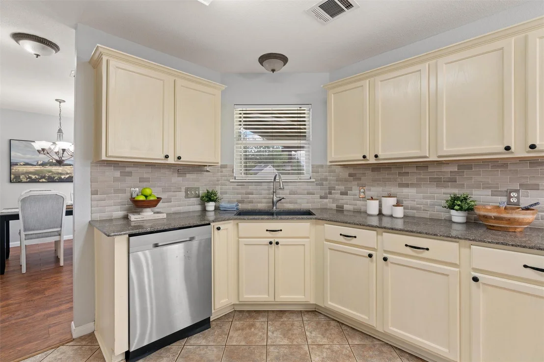 Photo of 120 Meadowside DR