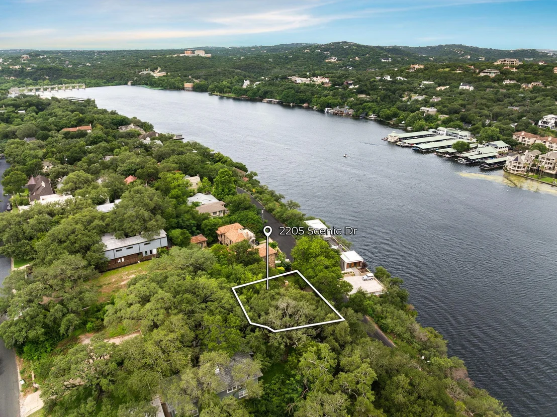 Photo of 2205 Scenic DR