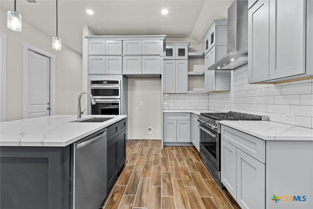 Photo of 401 Stellar Wind DR
