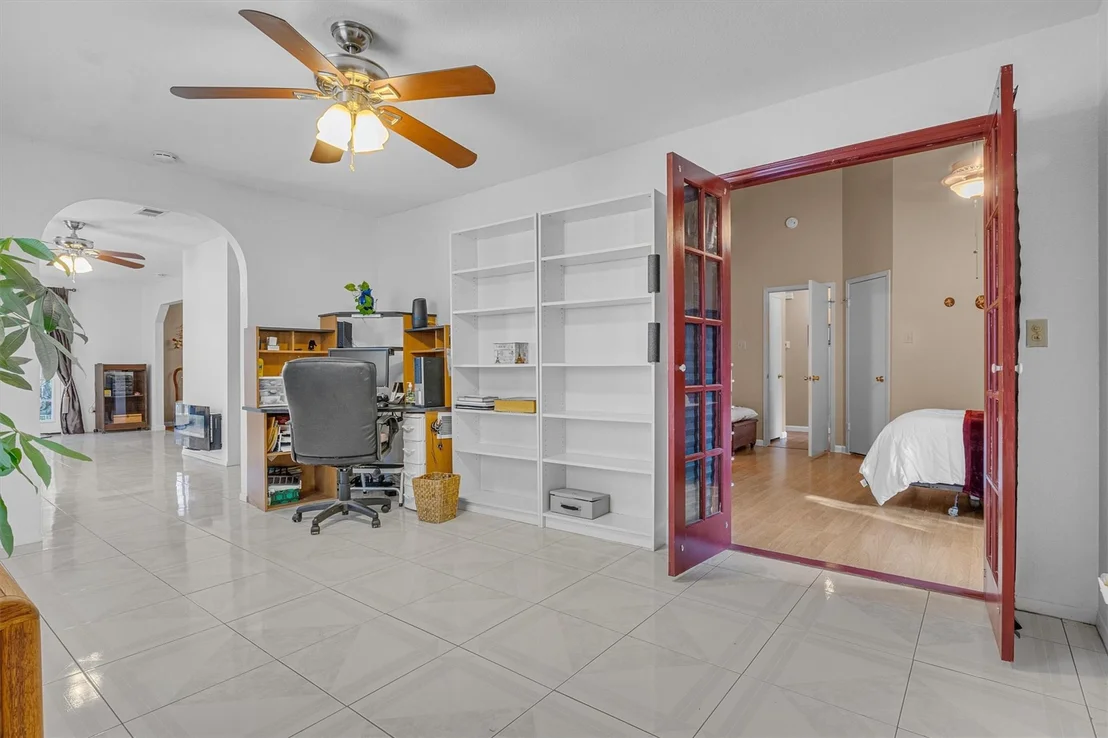 Photo of 1701 Laurel PATH